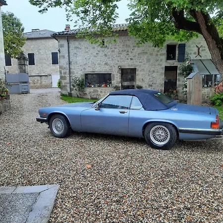 Couette-café Au Bonheur D'alphonse Lusignan-Petit