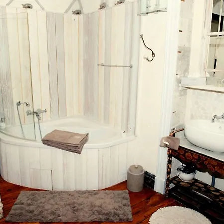 Au Bonheur D'alphonse 3* Lusignan-Petit