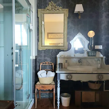 Au Bonheur D'alphonse Couette-café