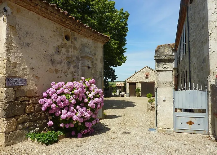 Au Bonheur D'alphonse Bed & Breakfast 3*