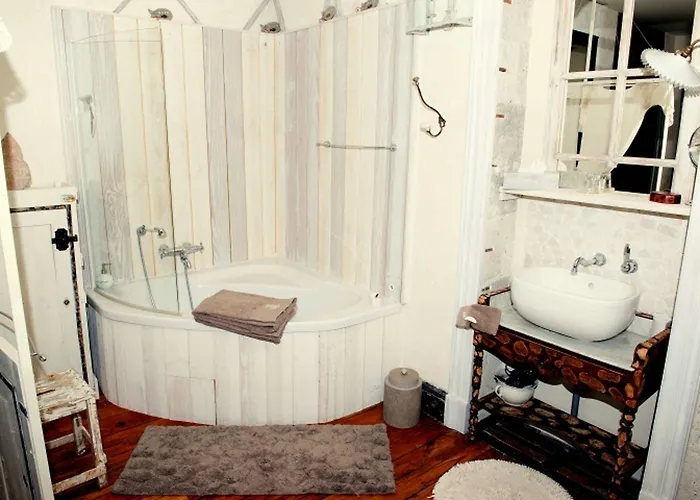 Au Bonheur D'alphonse 3* Lusignan-Petit