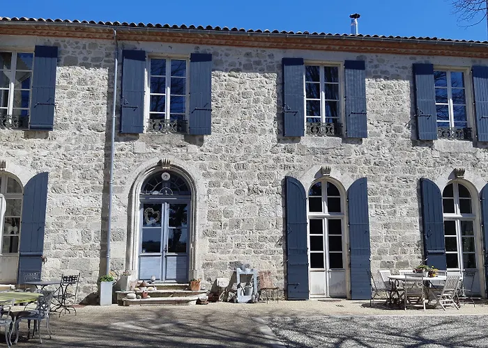 Au Bonheur D'alphonse Bed & Breakfast 3*